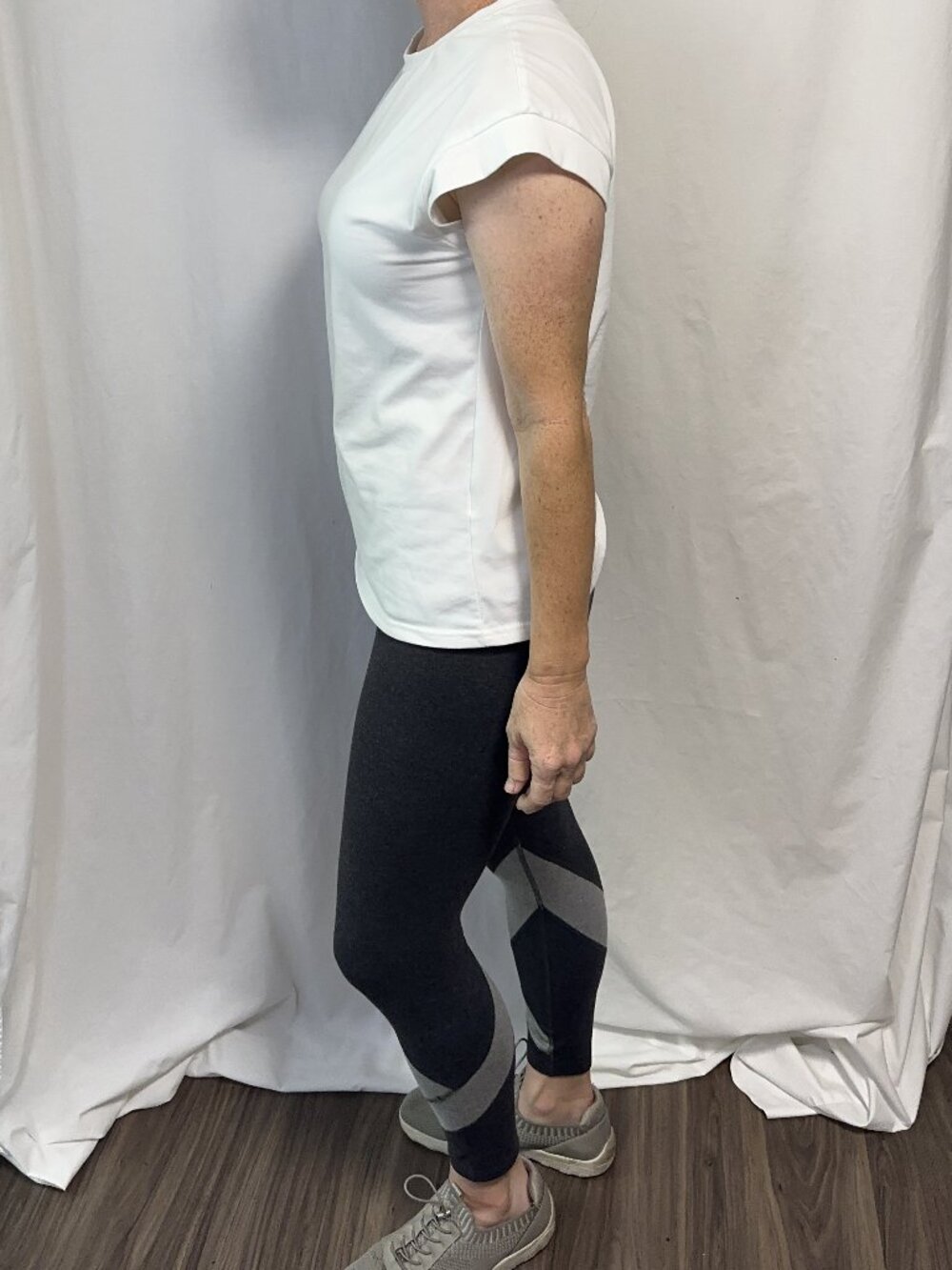 Old Navy Active Go-Dry Balance Charcoal Grey Colorblock Cropped Leggings